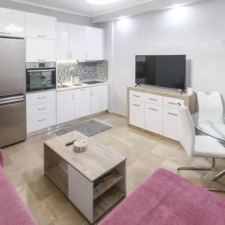 Alexandra's αpartments Apartment *